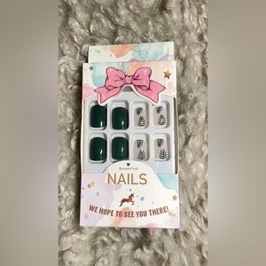 Beautiful Press-on Nails for women